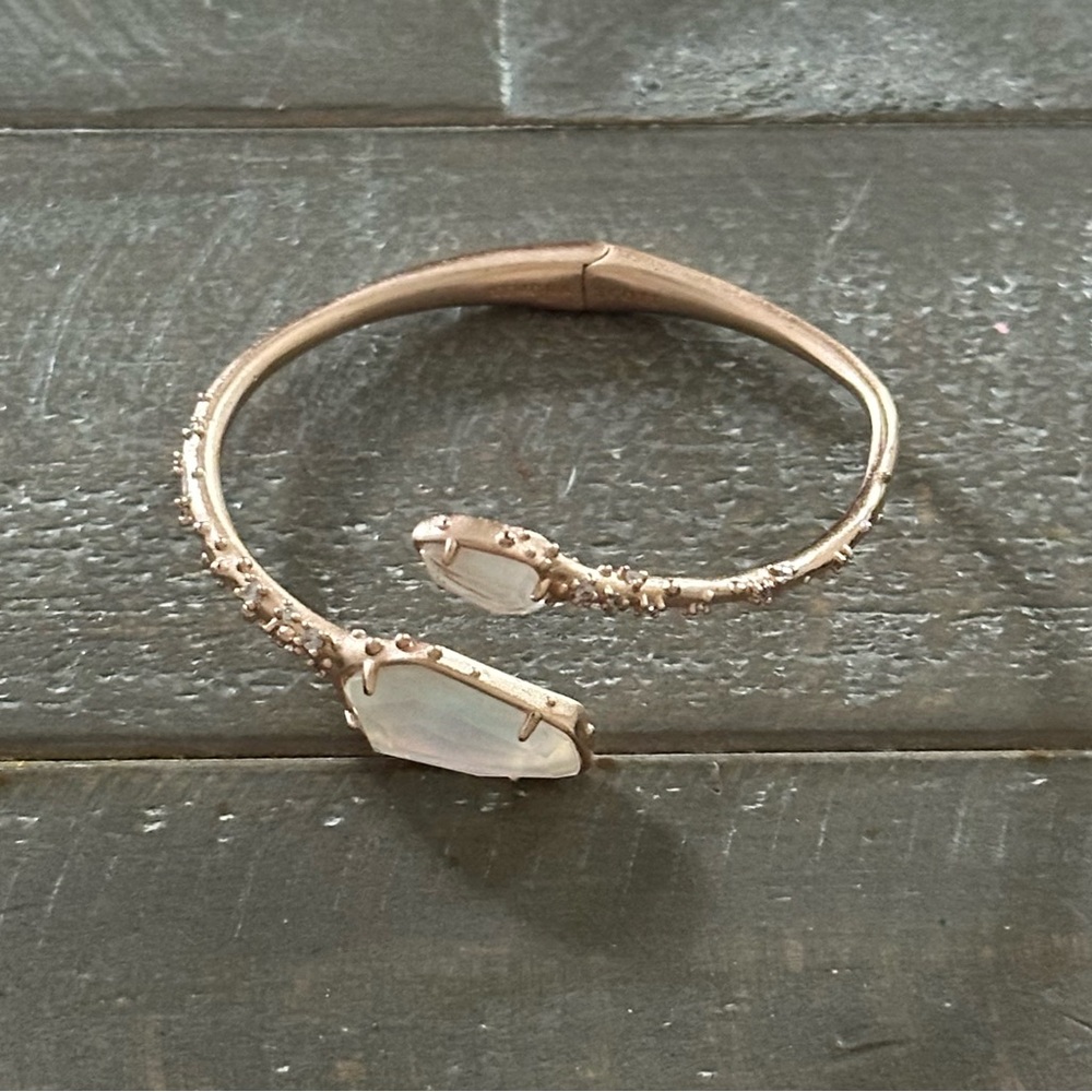 Kendra Scott bracelet
